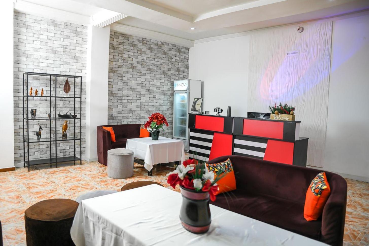 Les Residences De La Providence - Appart Hotel Yaounde Exterior photo