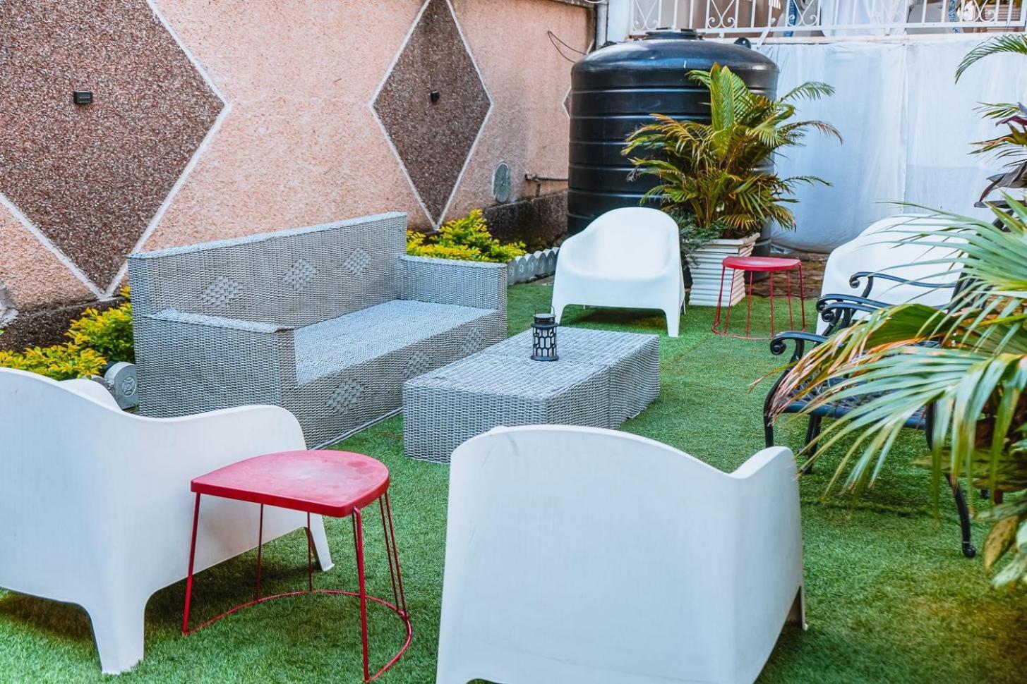 Les Residences De La Providence - Appart Hotel Yaounde Exterior photo
